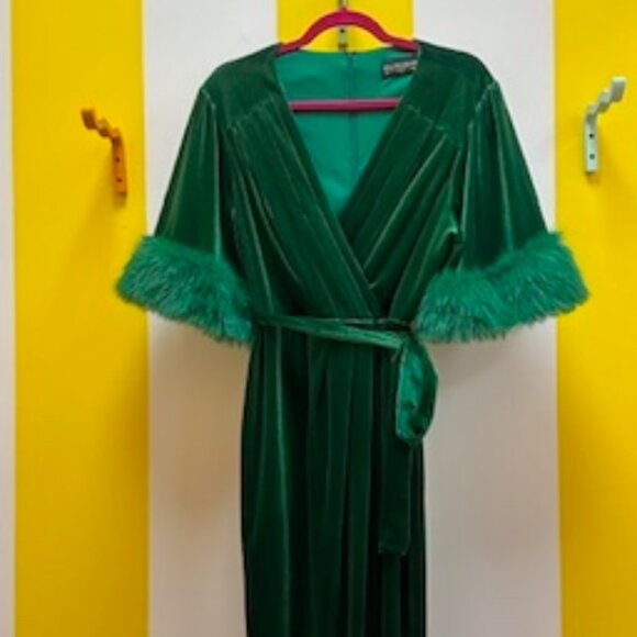 Hollywood Land Emerald Velvet Wrap Dress with Fur Sleeve Size XL - Picture 6 of 12